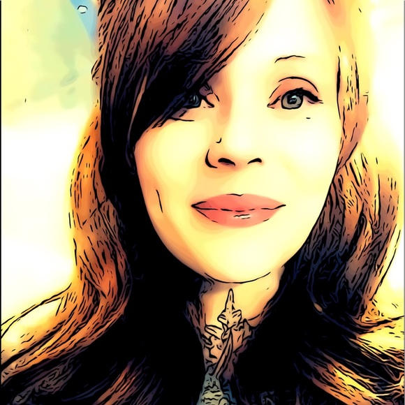 Meet your Posher, Gianna - Picture 2 of 5